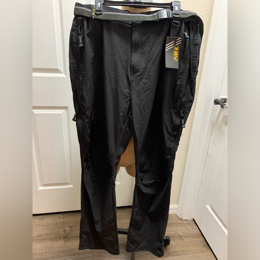 TBY Men's Outdoor Hiking Sport Nylon Lightweight Zip Pocket  Pants Sz XXL NWT